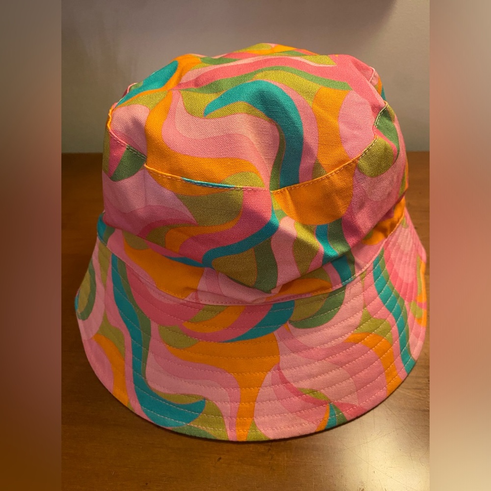 Mumu Barbie Beach Bucket Hat